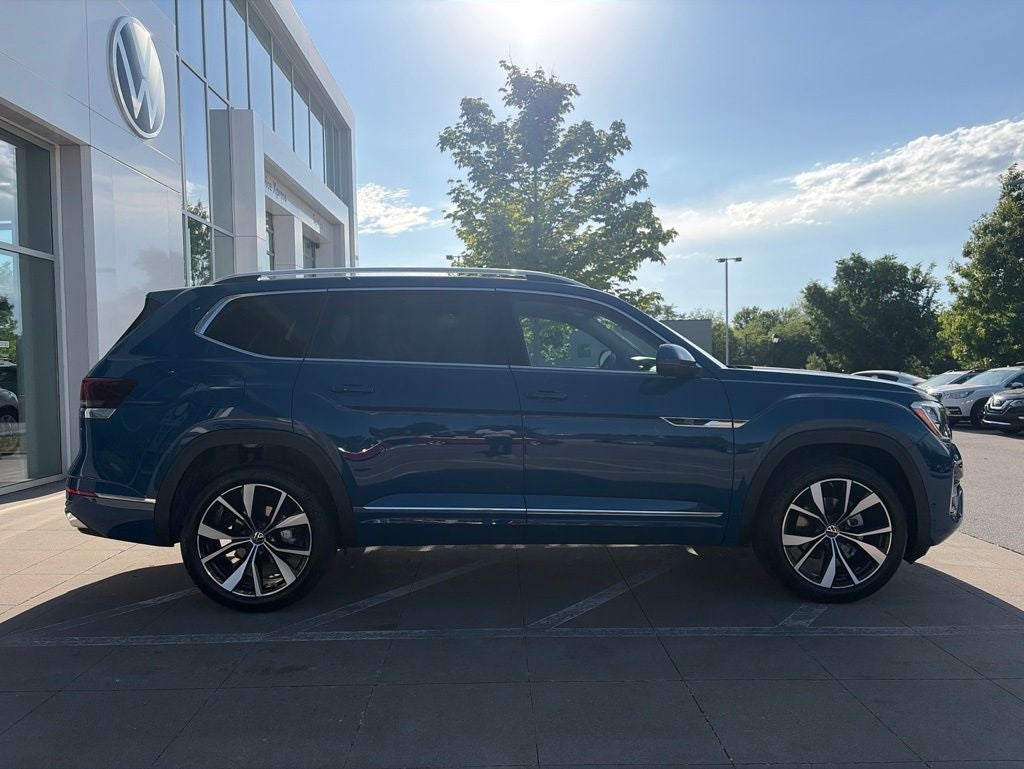 2026 Volkswagen Atlas 2.0T SEL Premium R-Line