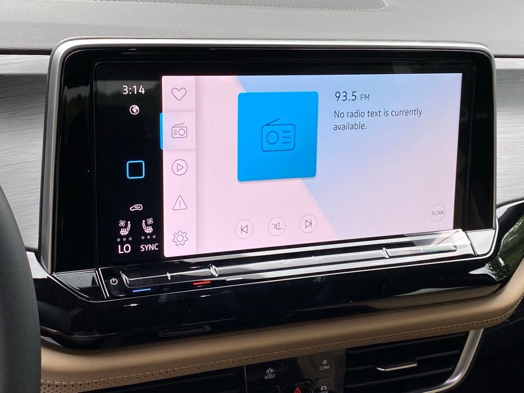 2026 Volkswagen Atlas Cross Sport 2.0T SE w/Technology