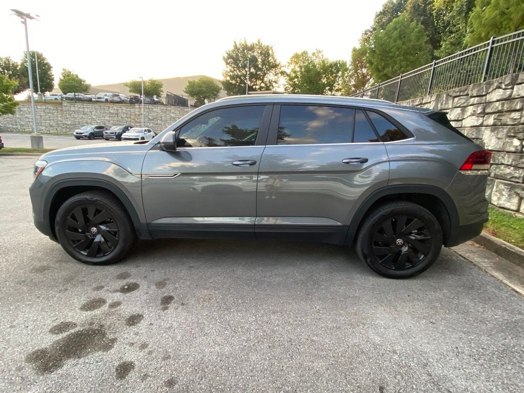2025 Volkswagen Atlas Cross Sport 2.0T SE w/Technology