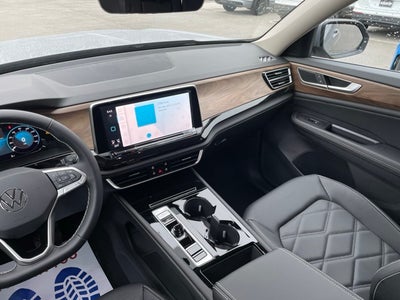 2025 Volkswagen Atlas 2.0T SE w/Technology