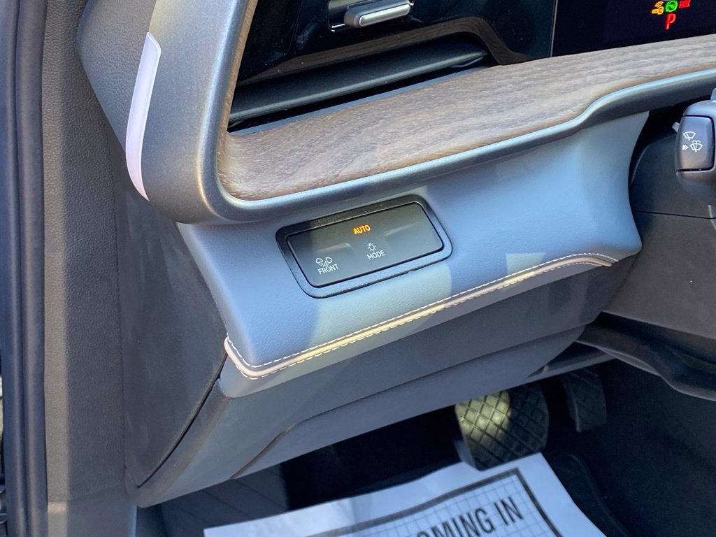 2027 Volkswagen Atlas SE w/Technology