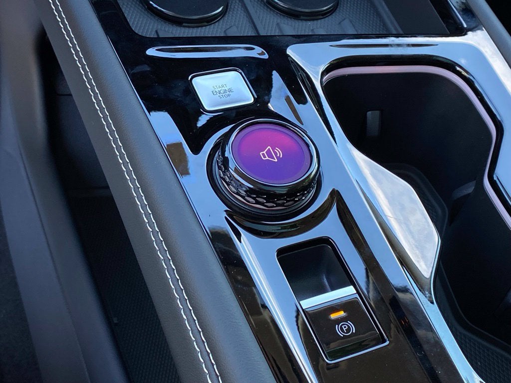 2027 Volkswagen Atlas SE w/Technology