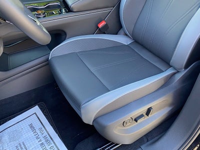 2027 Volkswagen Atlas SE w/Technology