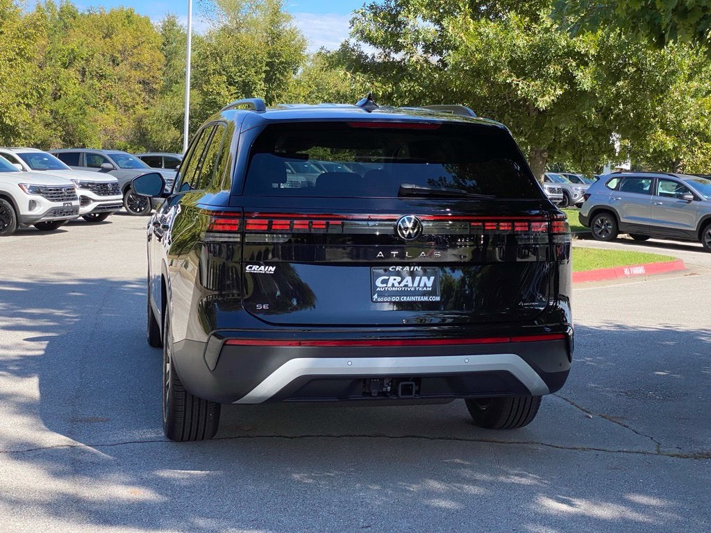 2027 Volkswagen Atlas SE w/Technology