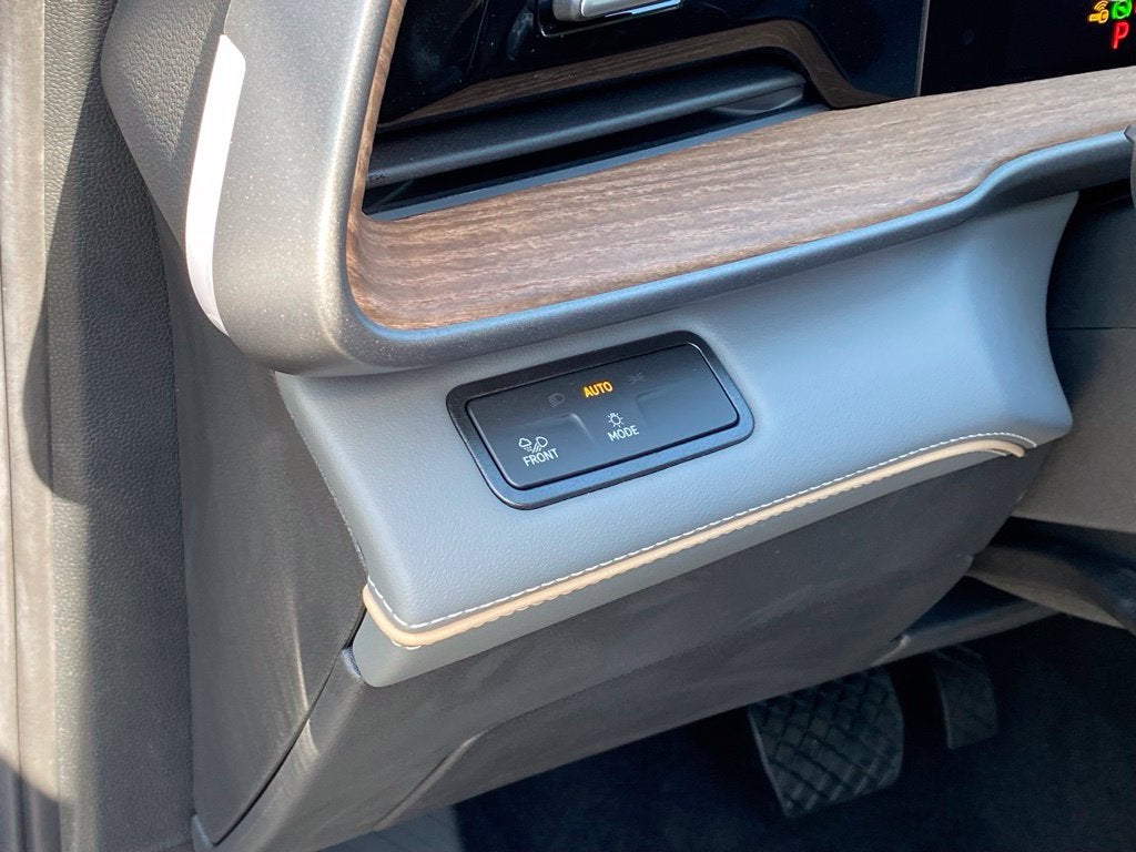 2027 Volkswagen Atlas SE w/Technology
