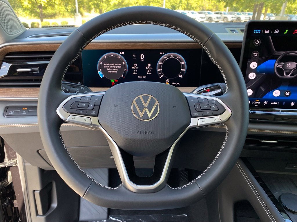 2027 Volkswagen Atlas SE w/Technology