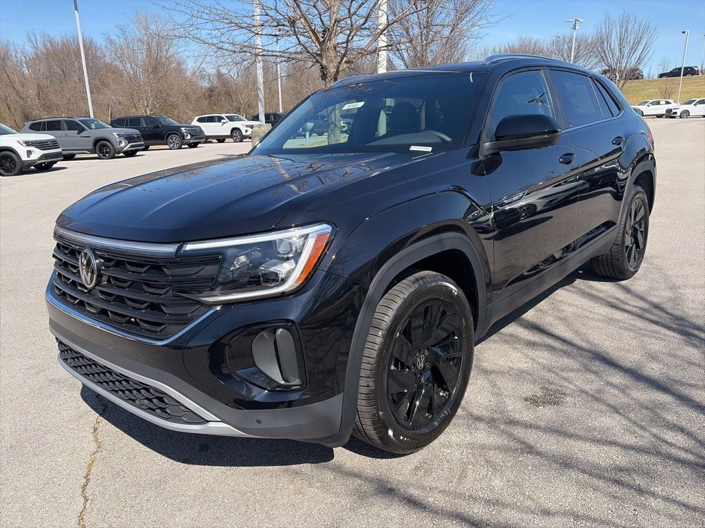 2026 Volkswagen Atlas Cross Sport 2.0T SE w/Technology