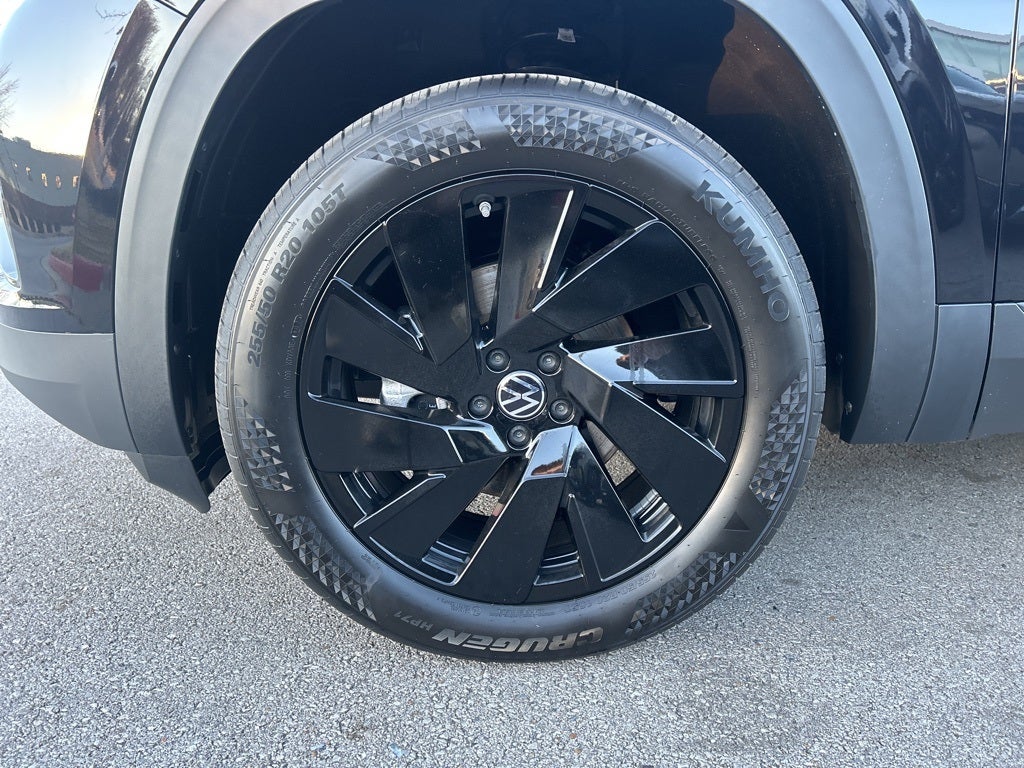 2026 Volkswagen Atlas Cross Sport 2.0T SE w/Technology