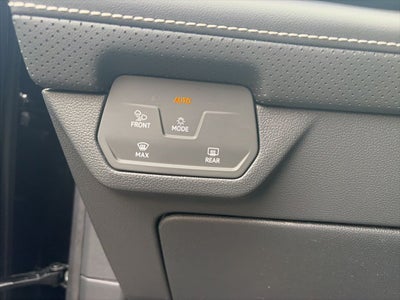 2026 Volkswagen Atlas Cross Sport 2.0T SE