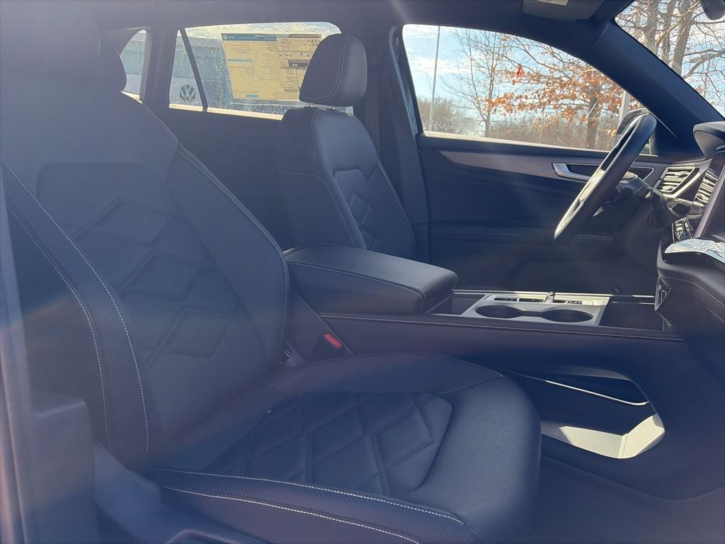 2026 Volkswagen Atlas Cross Sport 2.0T SE