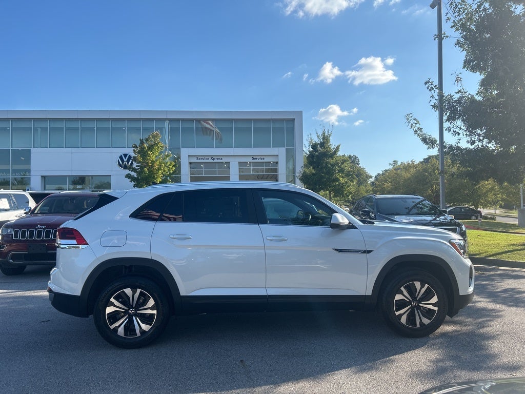 2026 Volkswagen Atlas Cross Sport 2.0T SE