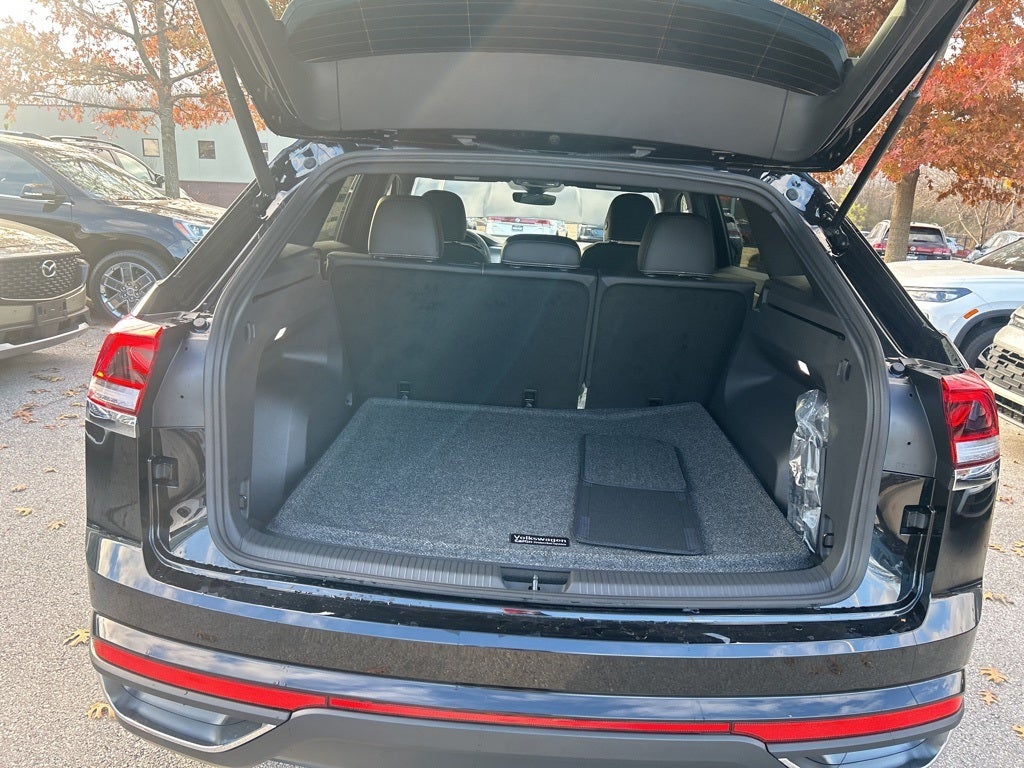 2026 Volkswagen Atlas Cross Sport 2.0T SE