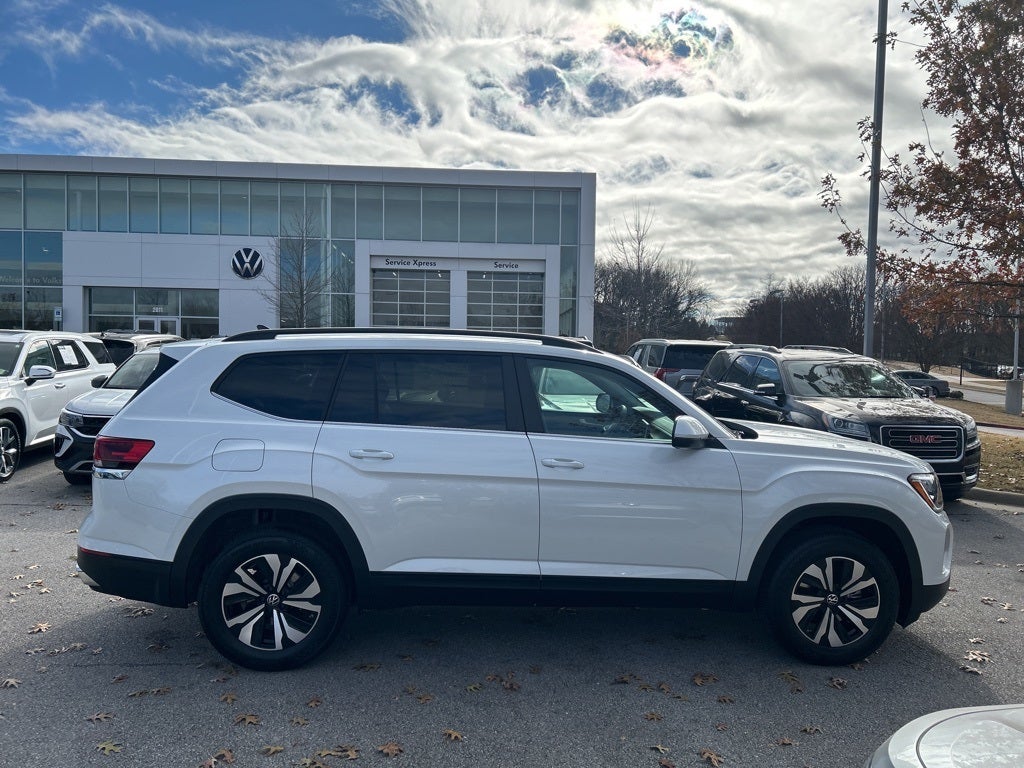 2026 Volkswagen Atlas 2.0T SE
