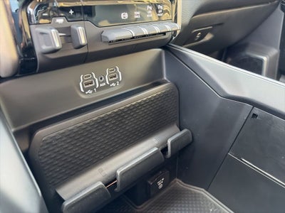 2024 RAM 3500 Laramie 1-OWNER CLEAN CARFAX