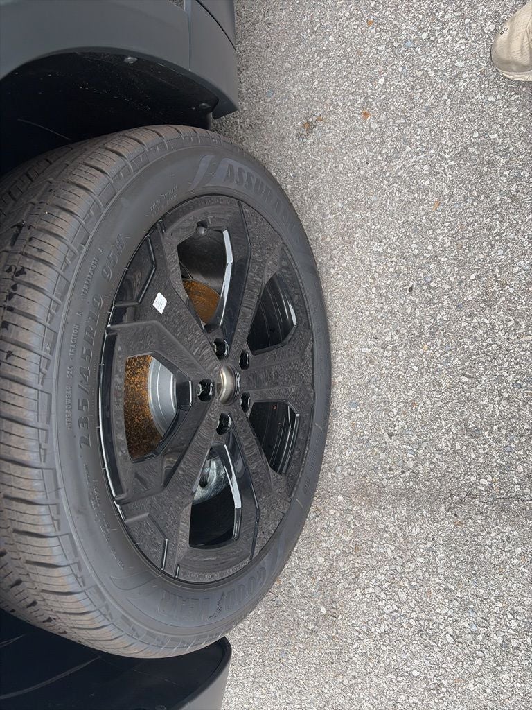 2026 Volkswagen Taos 1.5T SE Black