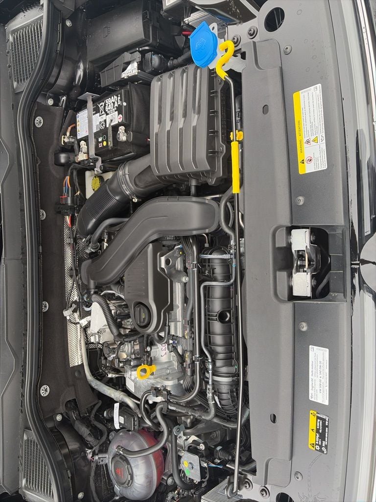 2026 Volkswagen Taos 1.5T SE Black