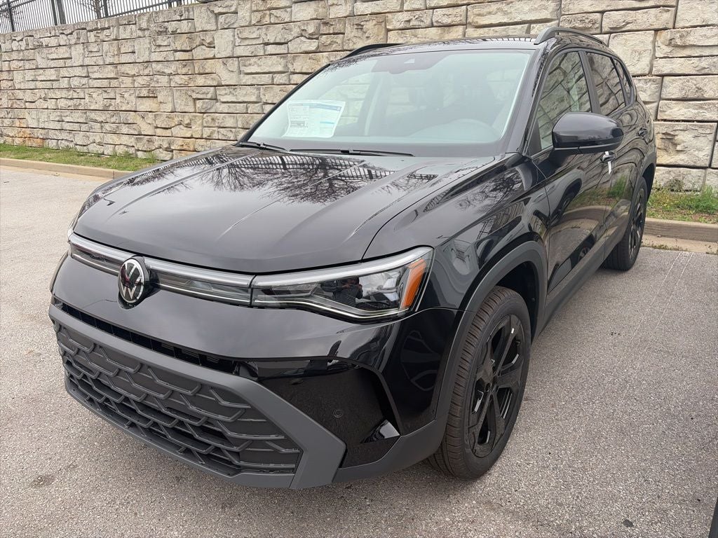 2026 Volkswagen Taos 1.5T SE Black