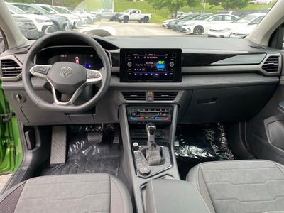 2026 Volkswagen Taos 1.5T SE Black