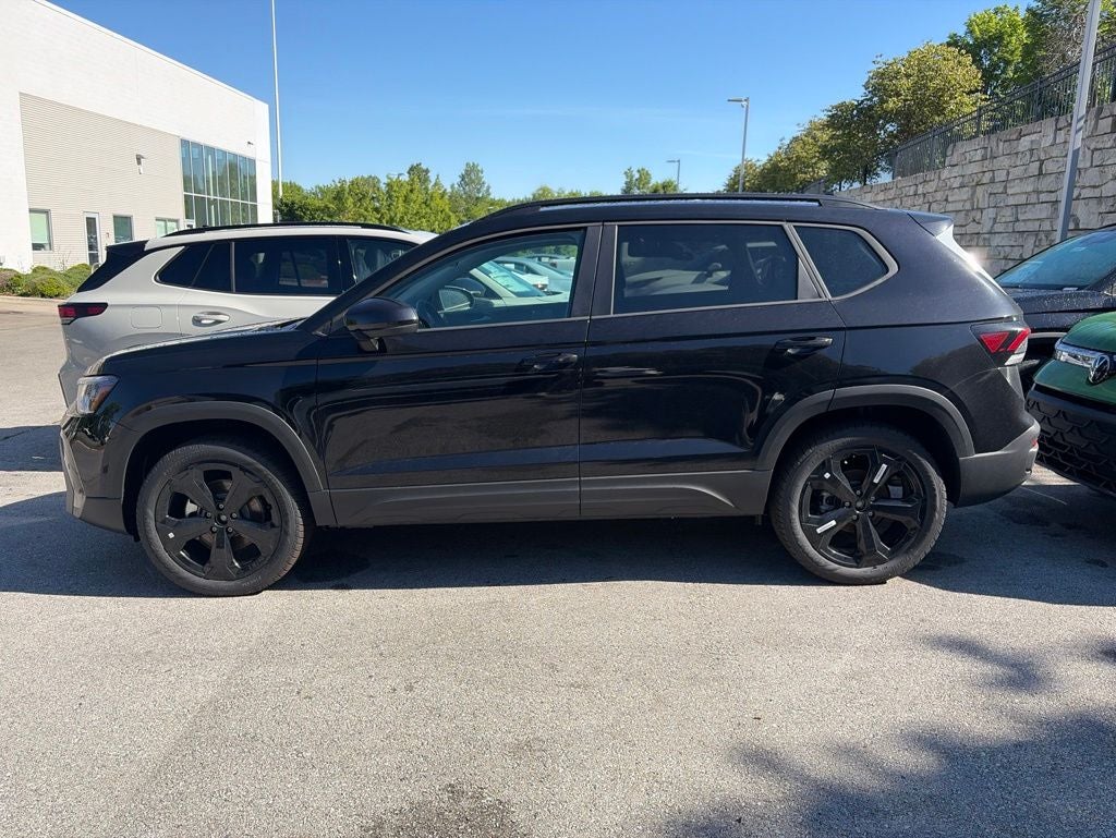 2026 Volkswagen Taos 1.5T SE Black