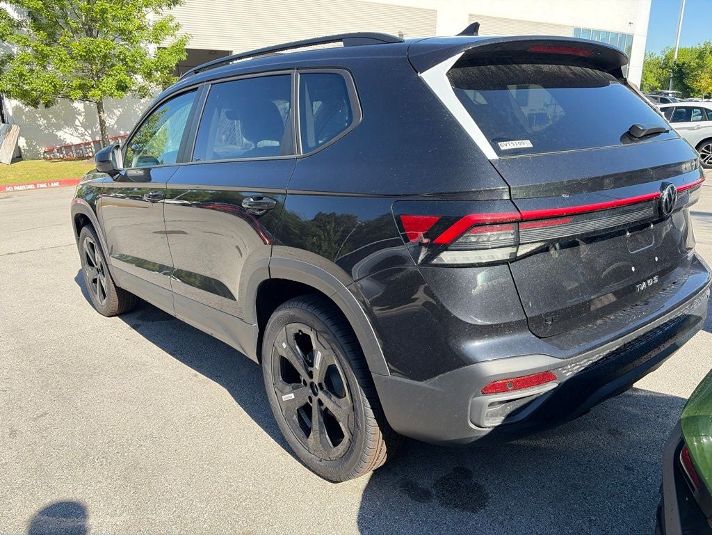 2026 Volkswagen Taos 1.5T SE Black