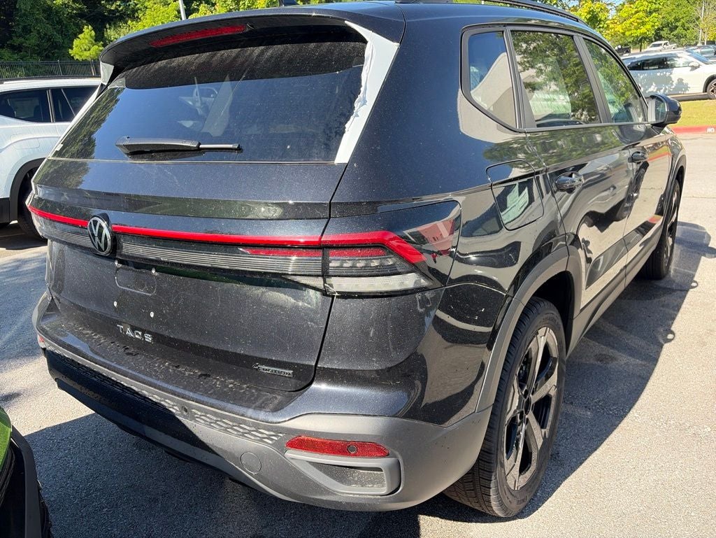 2026 Volkswagen Taos 1.5T SE Black