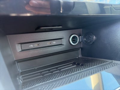 2026 Volkswagen Taos 1.5T SE Black