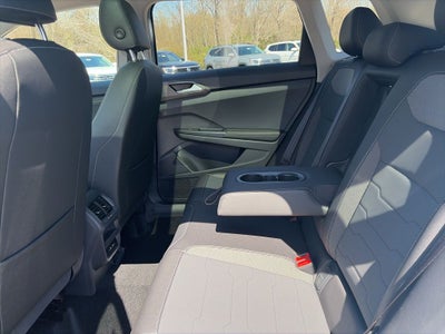 2026 Volkswagen Taos 1.5T SE Black