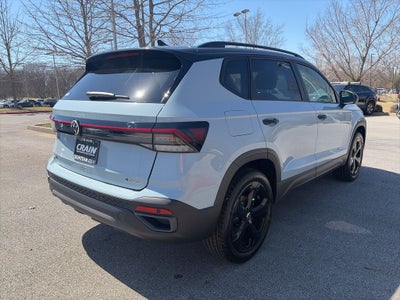 2026 Volkswagen Taos 1.5T SE Black