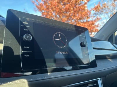 2026 Volkswagen Taos 1.5T SE Black