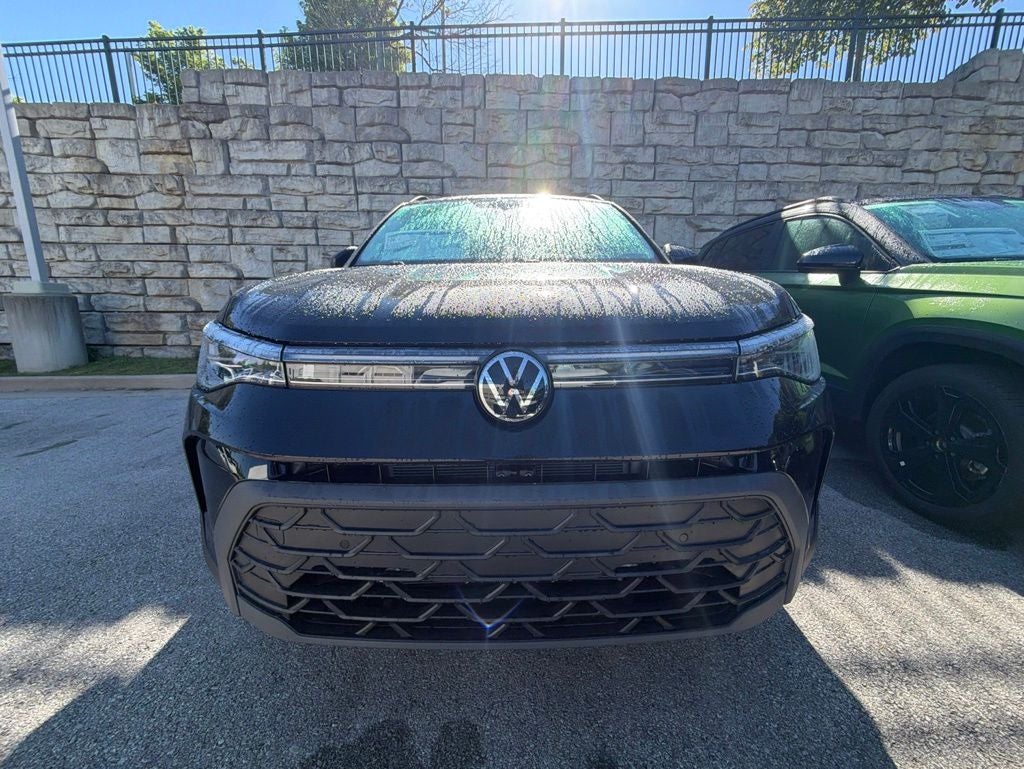 2026 Volkswagen Taos 1.5T SE Black