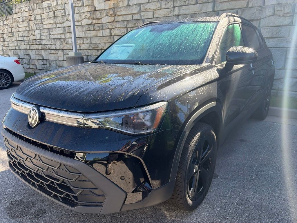 2026 Volkswagen Taos 1.5T SE Black