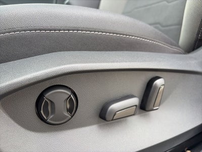 2026 Volkswagen Taos 1.5T SE Black