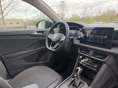 2026 Volkswagen Taos 1.5T SE Black