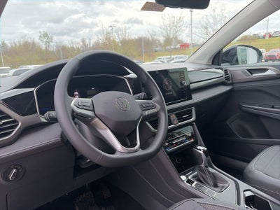 2026 Volkswagen Taos 1.5T SE Black