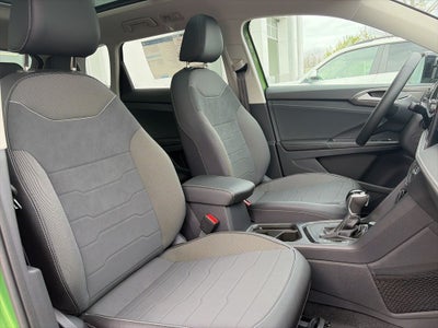 2026 Volkswagen Taos 1.5T SE Black