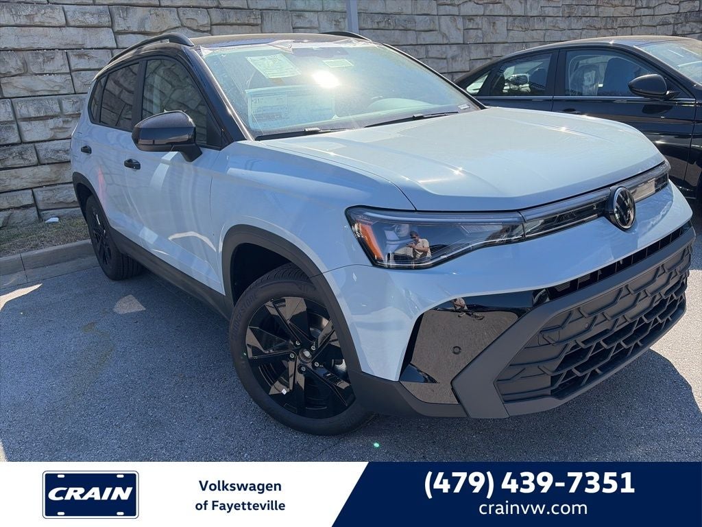 2026 Volkswagen Taos 1.5T SE Black