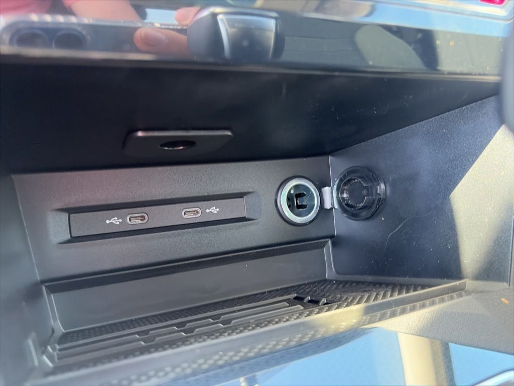 2026 Volkswagen Taos 1.5T SE Black