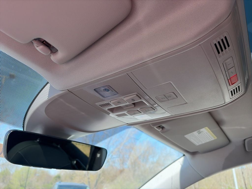 2026 Volkswagen Taos 1.5T SE Black