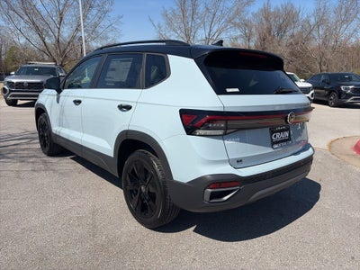 2026 Volkswagen Taos 1.5T SE Black