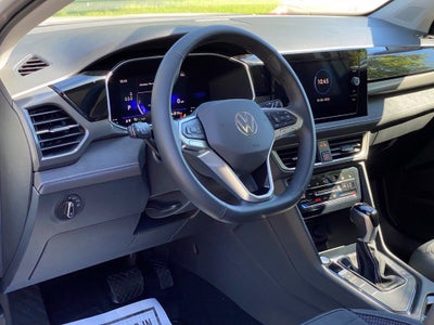 2027 Volkswagen Taos 1.5T SE Black