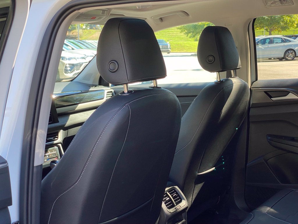 2027 Volkswagen Taos 1.5T SE Black