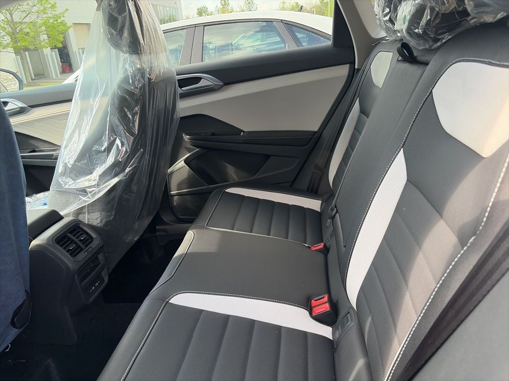 2026 Volkswagen Taos 1.5T SEL