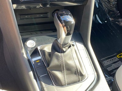 2027 Volkswagen Taos 1.5T SE