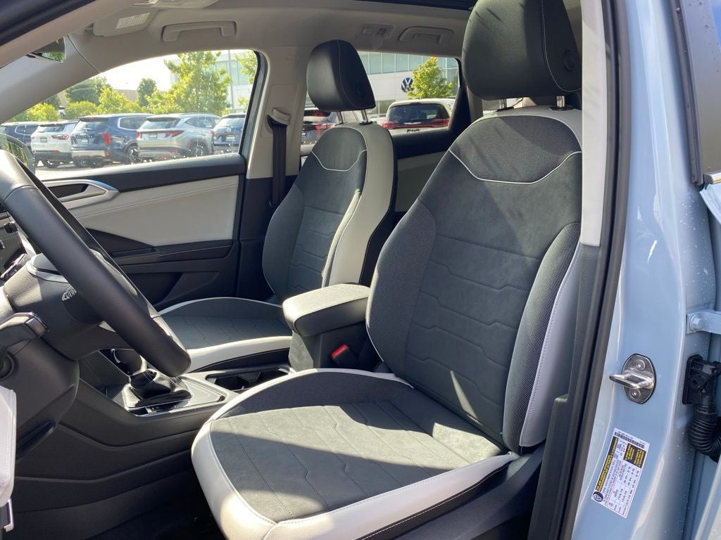 2027 Volkswagen Taos 1.5T SE