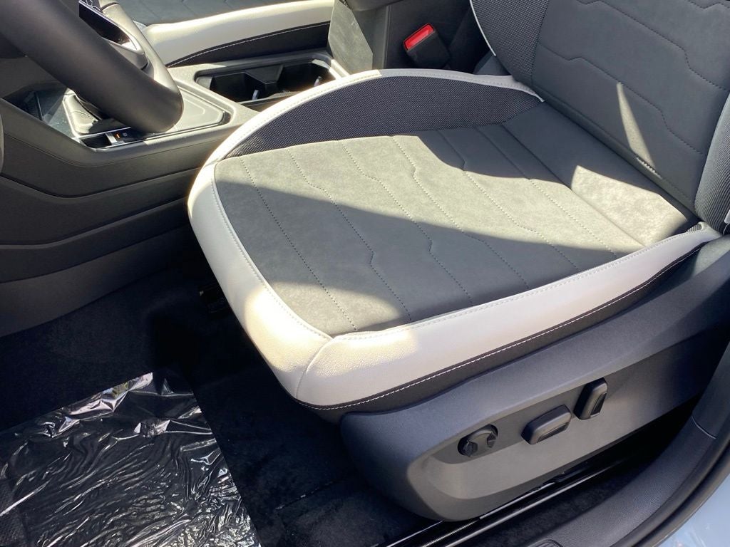 2027 Volkswagen Taos 1.5T SE