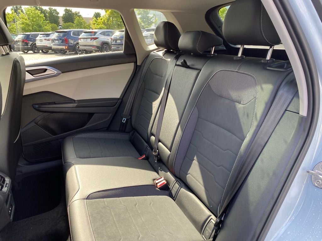 2027 Volkswagen Taos 1.5T SE