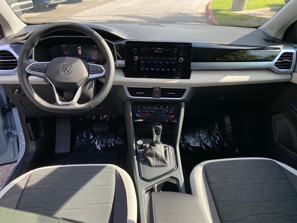2027 Volkswagen Taos 1.5T SE