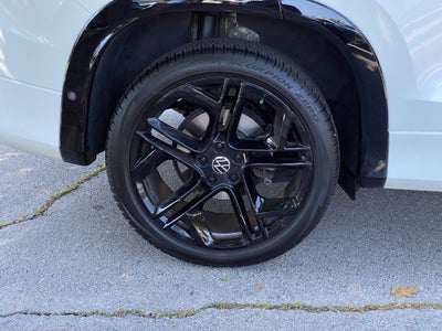 2025 Volkswagen Tiguan 2.0T SE R-Line Black