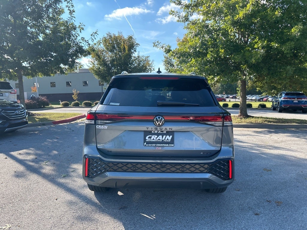 2026 Volkswagen Tiguan 2.0T SE R-Line Black