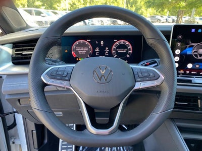 2026 Volkswagen Tiguan 2.0T SE R-Line Black